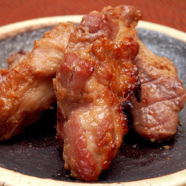 簡単!塩麹漬けスペアリブのオーブン焼き